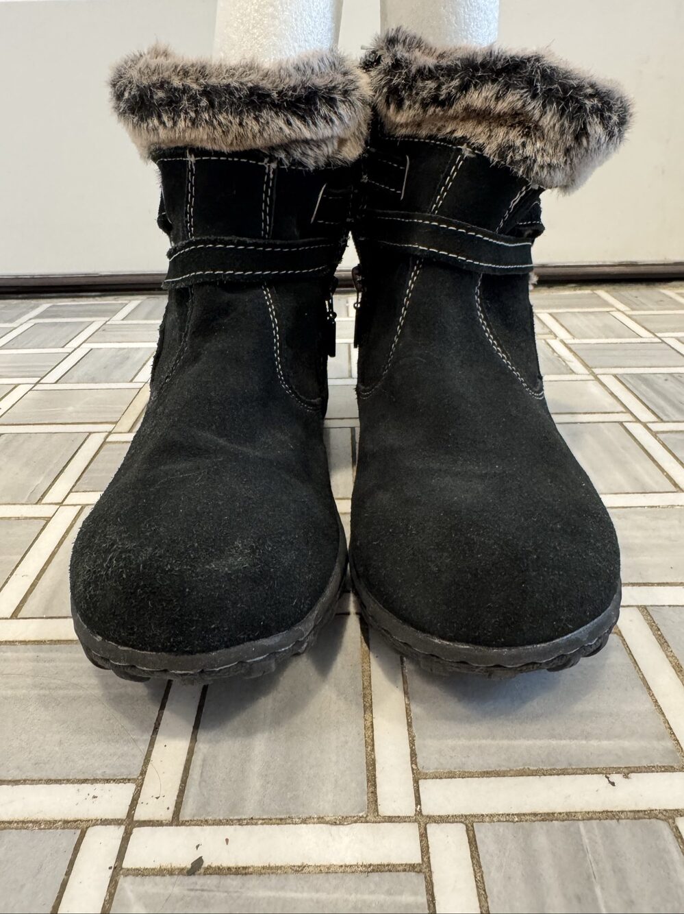 Women’s Khombu Briele Faux Fur Buckle Winter Boots - Black - Size 8